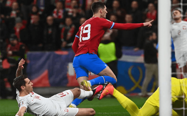 详细阅读:九游官网-关于埃因霍温内部会议纪要流出:清晨状态回暖,意甲使命明确,数据趋势出现新变化的信息 九游官网-关于埃因霍温内部会议纪要流出:清晨状态回暖,意甲使命明确,数据趋势出现新变化的信息