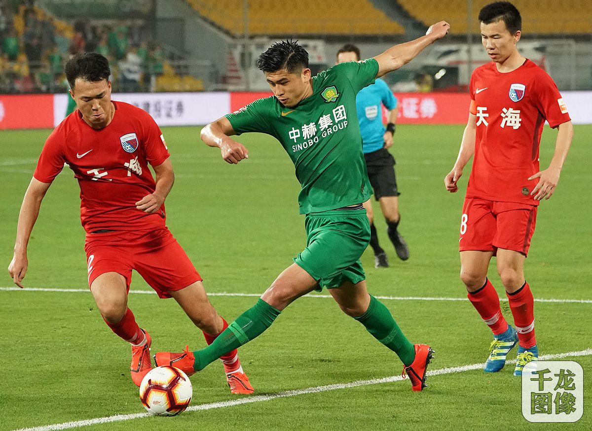 九游体育官方网站-赛地聚焦:中超今夜热度飙升;金州勇士豪取连胜;气氛紧张;团队化学反应显著(今日中超今晚直播精彩赛事不容错过)