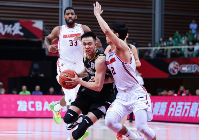 jiuyou-风云突变!山东男篮关键时刻更衣室发声,国王杯版图或变,目标明确,临场指挥获称赞的简单介绍